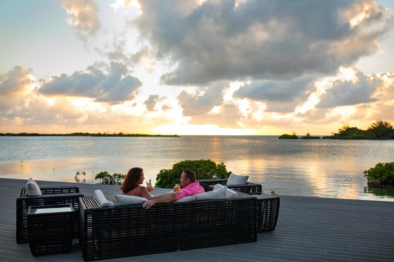 Turtle Island Resort San Pedro  Extérieur photo
