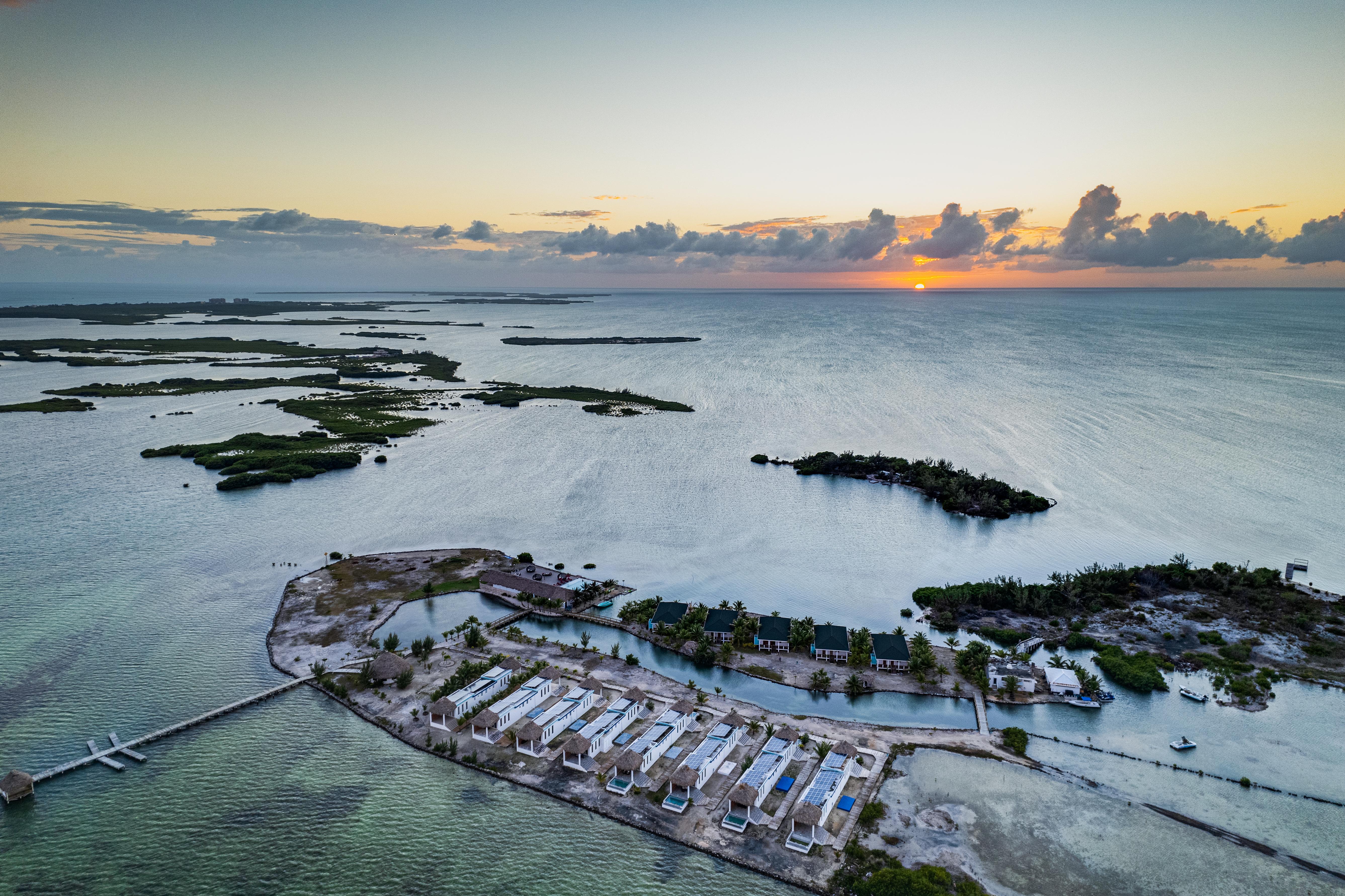 Turtle Island Resort San Pedro  Extérieur photo