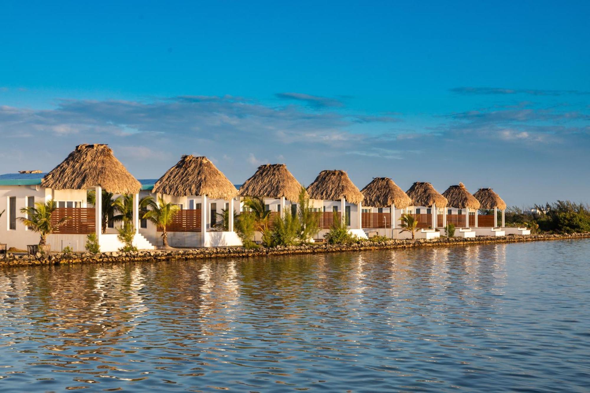 Turtle Island Resort San Pedro  Extérieur photo